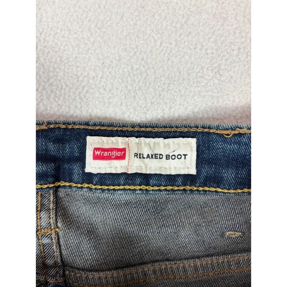 Wrangler Mens Relaxed Bootcut Jeans Medium Wash‎ Denim Blue Size 35x30